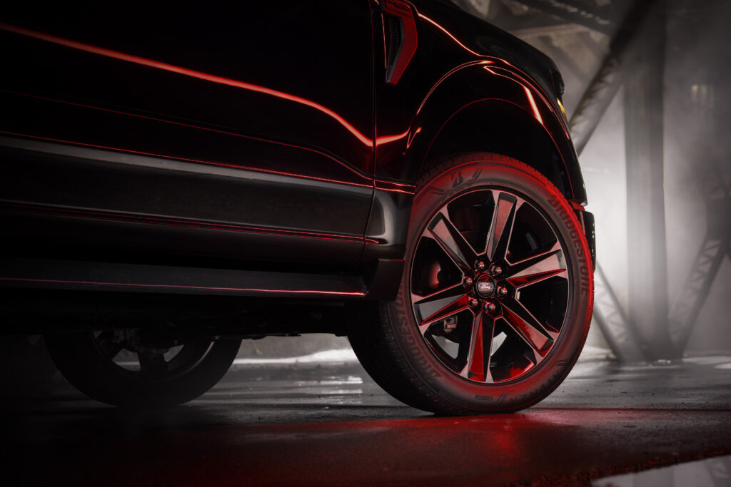 Rims and Tires of the 2025 Ford F-150 Lobo Package